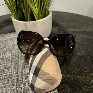 Authentic Burberry sunglasses